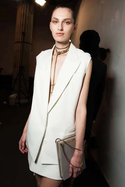 Look 56
